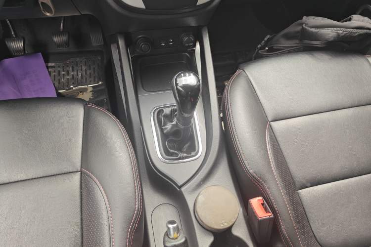 Used Changan CS35 2015 1.6L Manual Luxury Model China IV Standard
