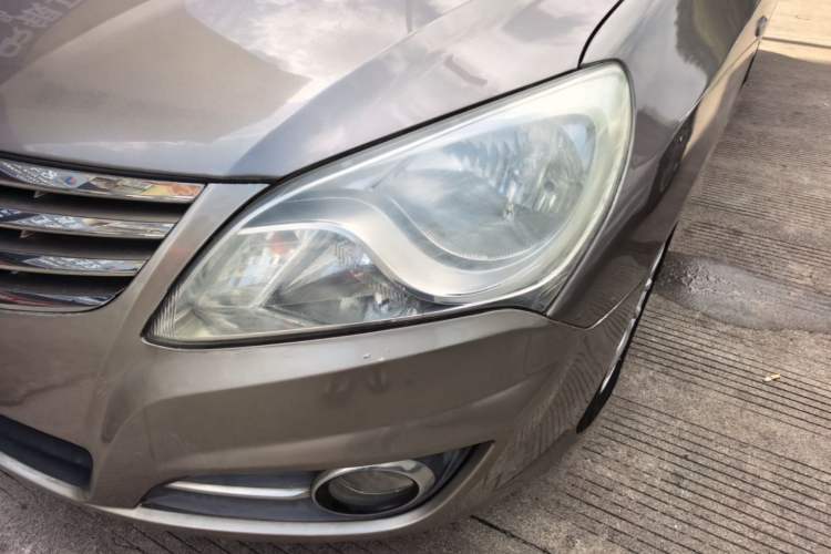 Used Hyundai Celesta 2015 1.6L Automatic Comfort Model
