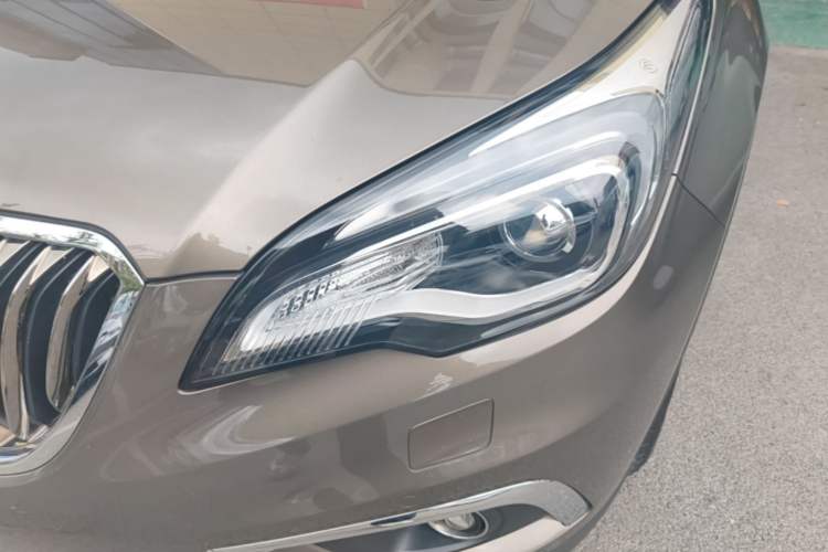 Used Buick Envision 2017 20T Two-Wheel Drive Luxury Model
