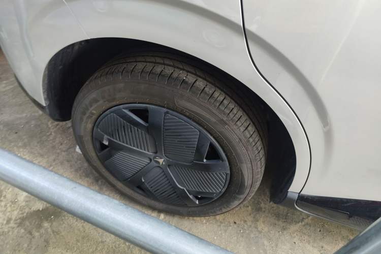 Used ARCFOX T1 2025 Model 425 PRO
