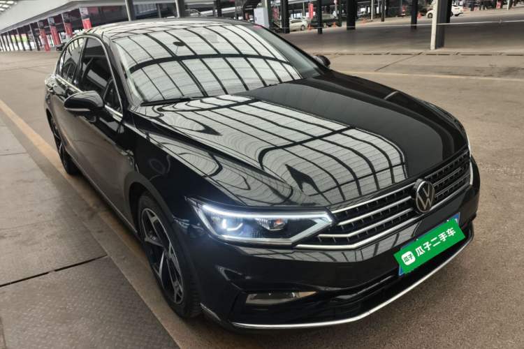 Used Volkswagen Magotan 2023 2 Million Units Commemorative Edition 330TSI DSG Luxury Version
