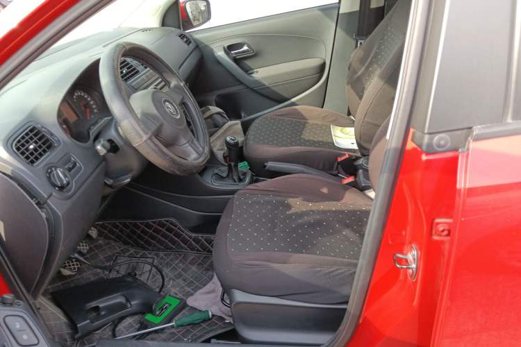 Used Volkswagen Polo 2013 1.4L Manual Fashion Edition