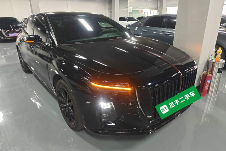 Used Hongqi H5 2025 2.0T Automatic Xuan Ying Edition Front Right 45 Deg