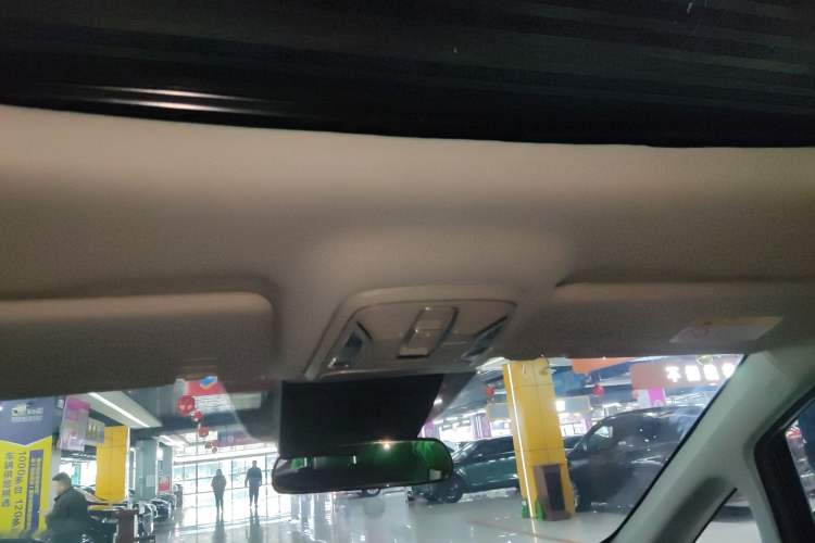 Used GAC Trumpchi M6 2021 PRO 270T DCT Luxury Edition
