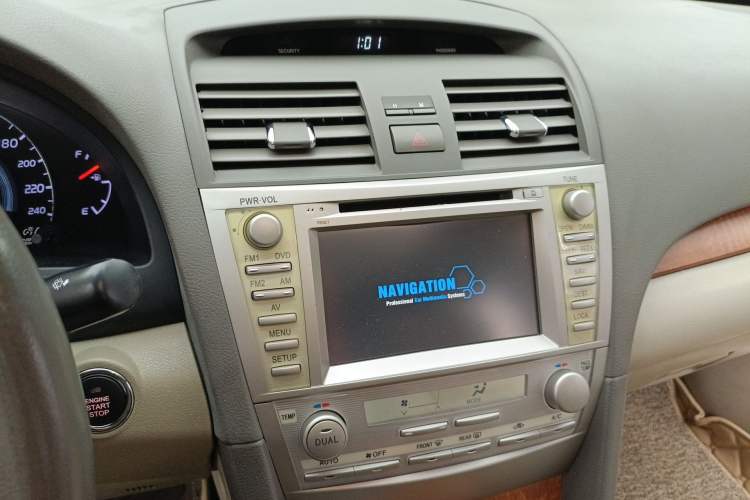 Used Toyota Camry 2011 200G Classic Anniversary Edition Audio And AC Panel