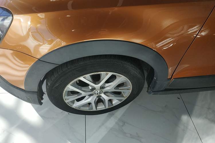 Used Volkswagen Polo 2014 1.6L Cross Polo Automatic