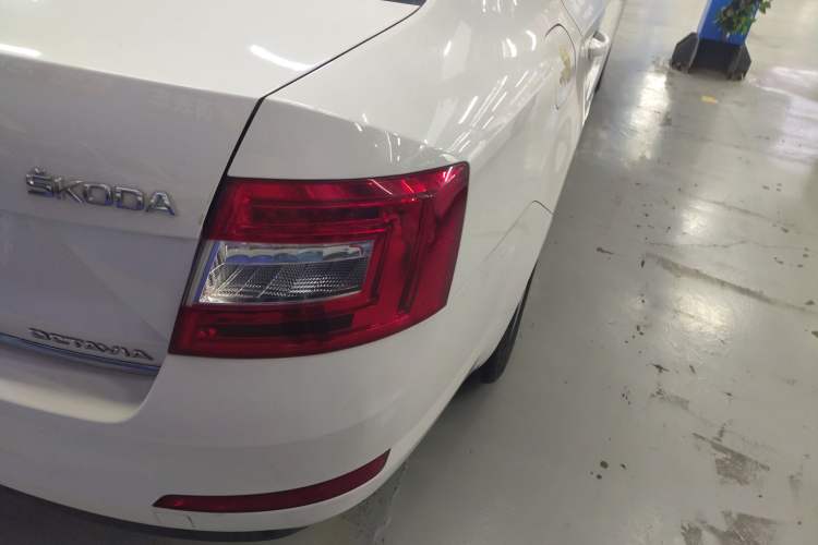 Used Skoda Octavia 2015 1.6L Automatic Yijun Edition
