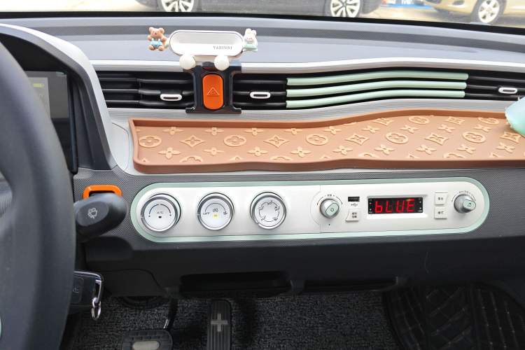 Used Wuling Hongguang MINIEV 2021 Macaron Premium Model – Lithium-NMC