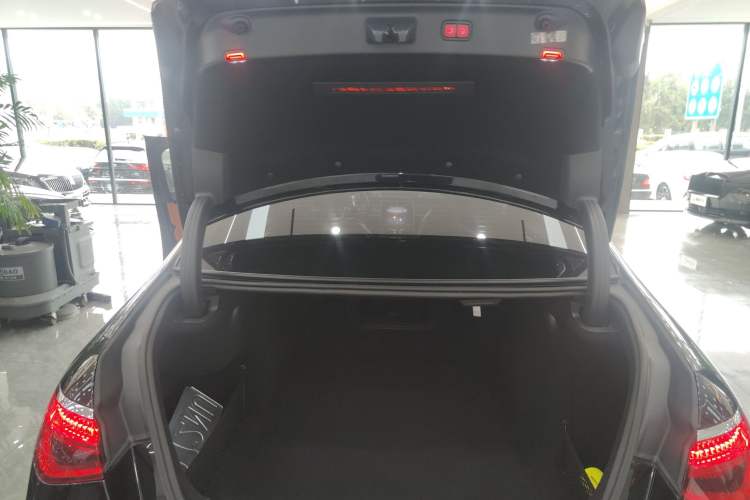 Used Mercedes-Benz S-Class 2024 Restyled S 400 L Business Version Trunk