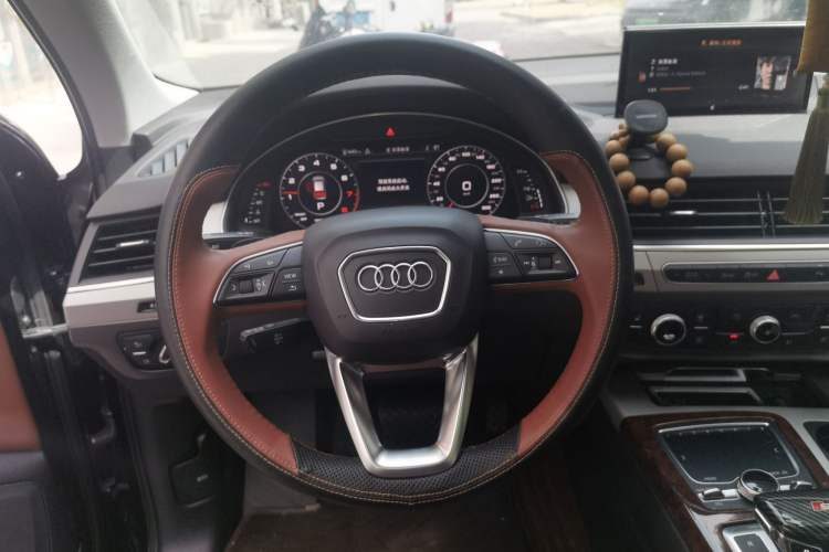 Used Audi Q7 2019 45 TFSI Comfort Model