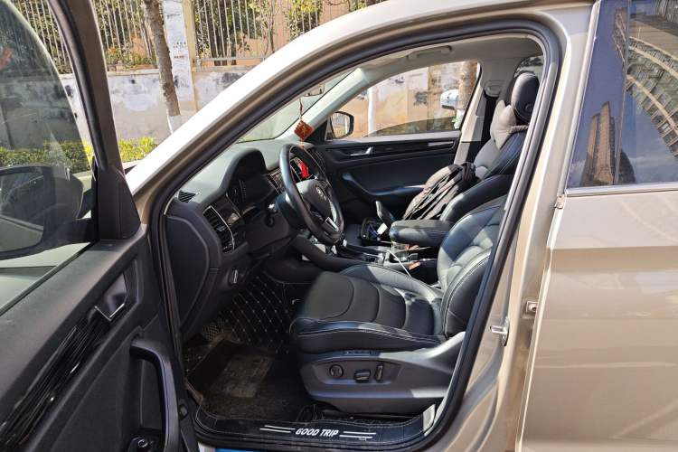 Used Skoda Kodiaq 2019 Facelifted TSI330 5-Seater Two-Wheel-Drive Luxury Enjoyment Edition China VI Standard