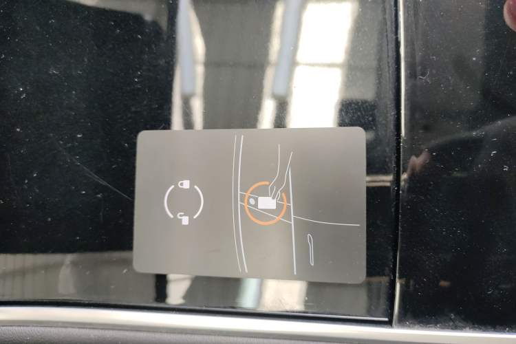 Used Tesla Model 3 2019 Long-Range Rear-Wheel-Drive Version Vehicle Key