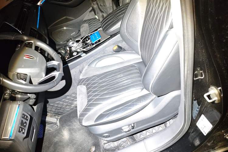 Used Hongqi HS5 2022 2.0T Smart Connect Flagship Enjoyment Purchase Edition Left Front Seat