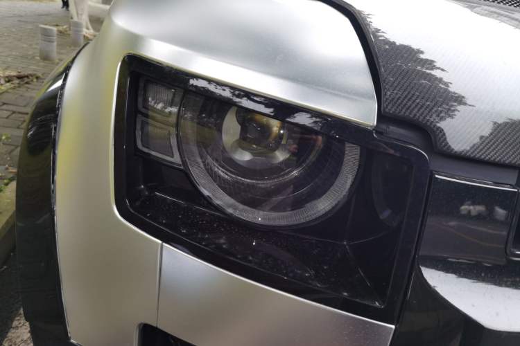 Used Land Rover Defender 2025 110 3.0T P400 – Dynamic HSE
