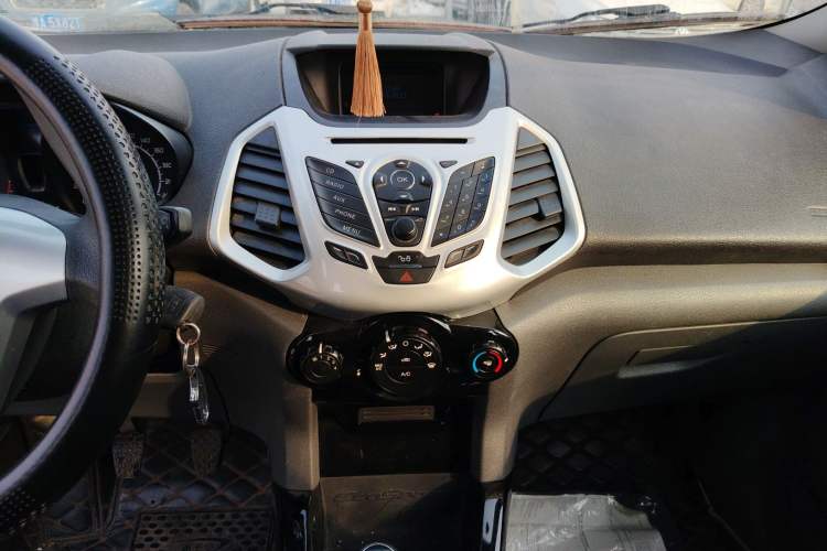 Used Ford EcoSport 2013 1.5L Manual Fashion Model