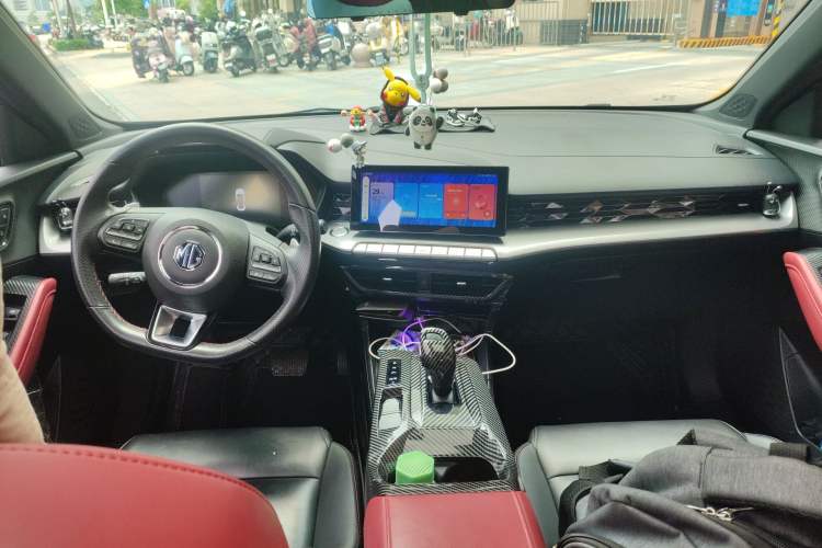 Used MG 5 2021 300TGI DCT Elegant Luxury Edition Center Console