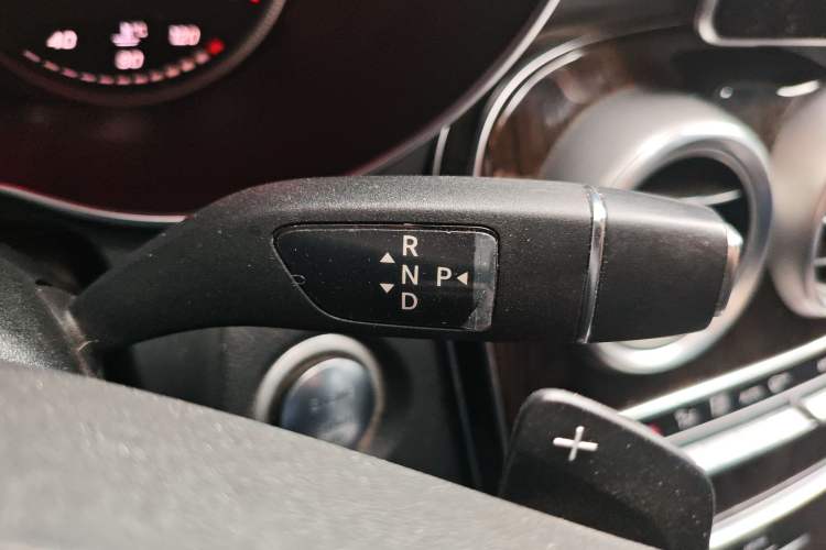 Used Mercedes-Benz GLC 2016 GLC 260 4MATIC Luxury Model