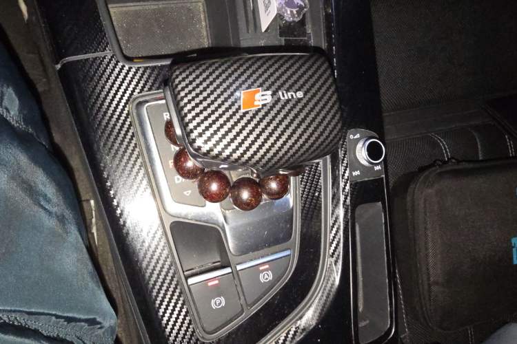 Used Audi A4L 2022 40 TFSI Fashion Dynamic Model
