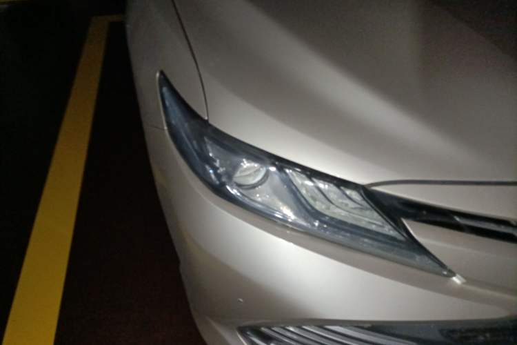 Used Toyota Camry 2019 Dual-Engine 2.5 HG Luxury Edition China V Standard Right Front Headlight