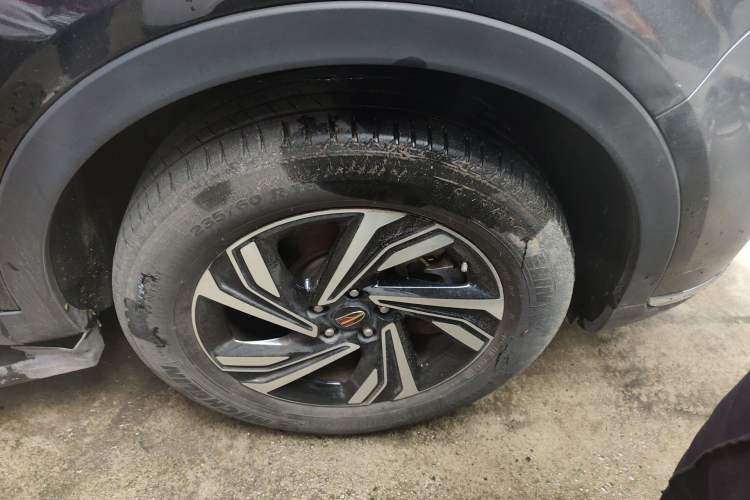 Used Hongqi HS5 2022 Revised Version 2.0T Smart Connect Flagship Edition
