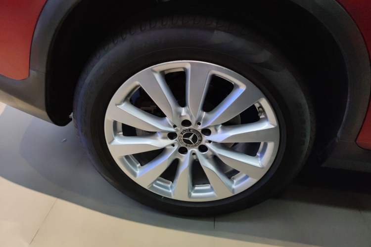 Used Mercedes-Benz GLC Coupe 2020 GLC 260 4MATIC Coupe SUV Right Rear Wheel Hub