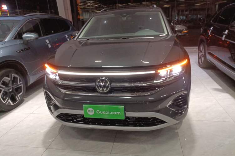 Used Volkswagen Talagon 2022 380TSI All-Wheel-Drive Luxury Prestige Pro 7-Seater Front