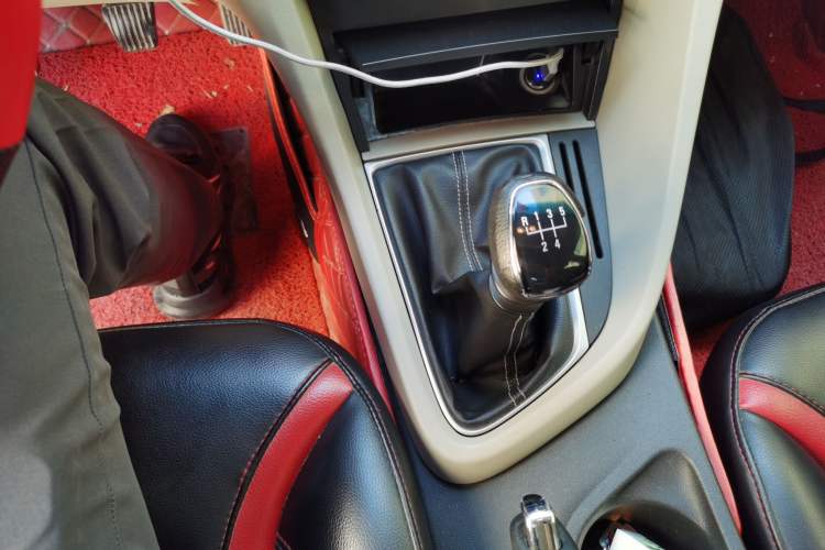 Used Buick GT 2015 15N Manual Entry-Level Trim Gear Lever