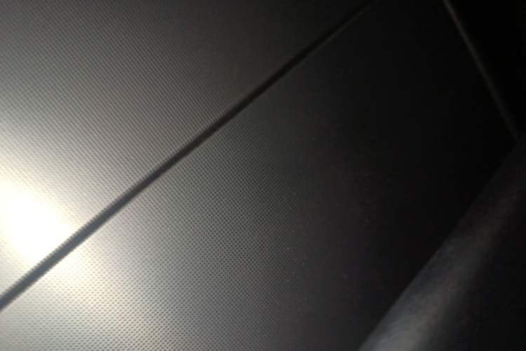 Used Tesla Model Y 2025 Long-Range All-Wheel-Drive Version
