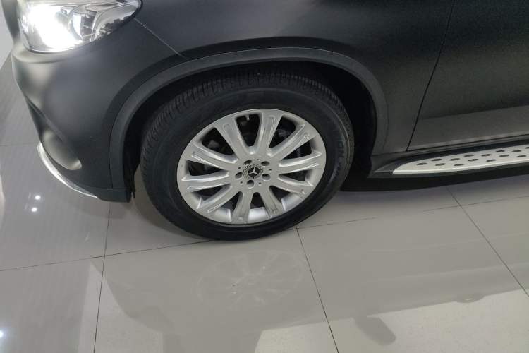 Used Mercedes-Benz GLE Coupe 2017 GLE 320 4MATIC Coupe SUV