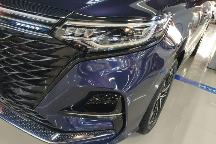 Used Roewe iMAX8 2021 400TGI Supreme Series Prestige Edition