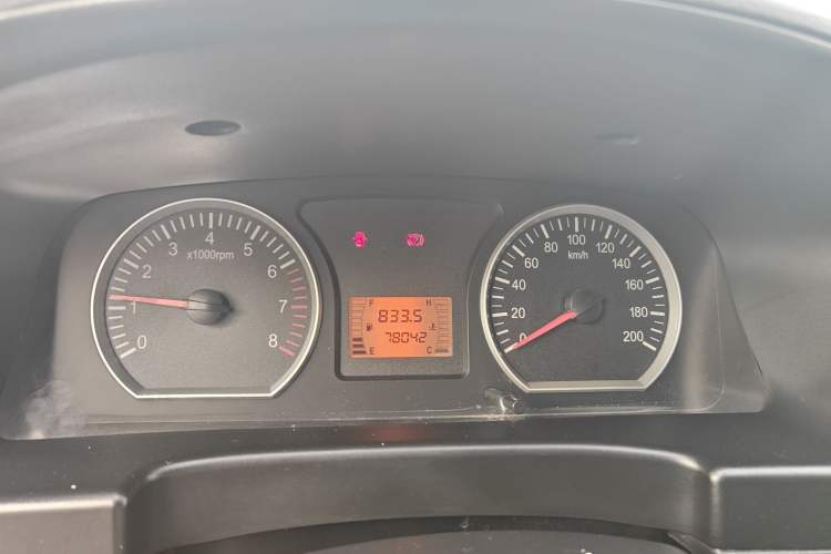 Used FORTHING Lingzhi 2017 V3 1.5L 7-seater Standard Model