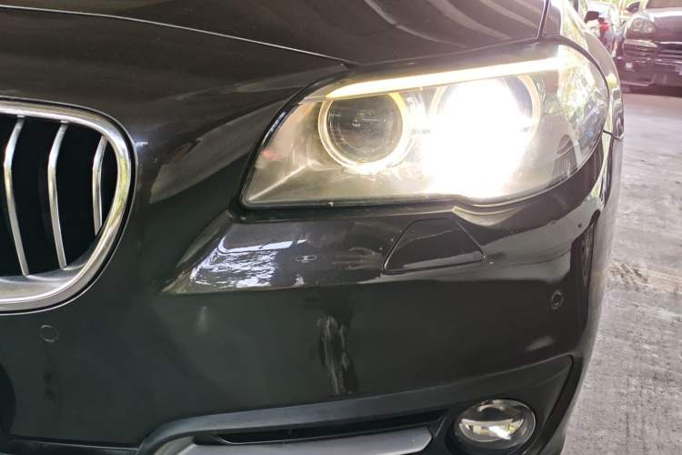 Used BMW 5 Series 2014 525Li Leading Model
