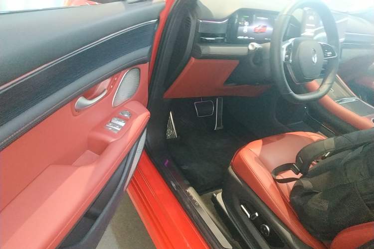 Used Hima AITO M5 2025 Extended-Range Ultra All-Wheel-Drive Version Driver Seat