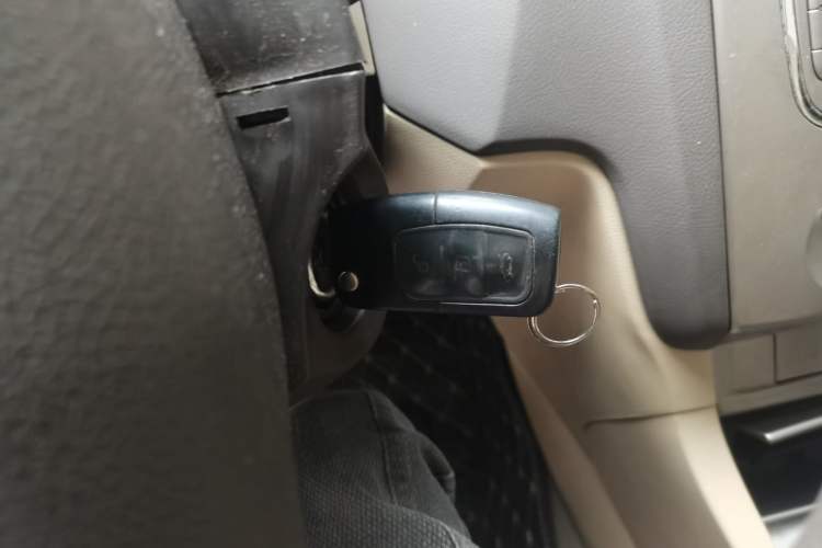 Used Ford Focus 2009 Sedan 1.8L Automatic Fashion Edition