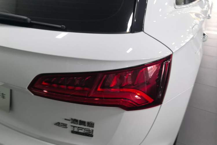 Used Audi Q5L 2018 45 TFSI Prestige Fashion Edition China VI Emission Standard
