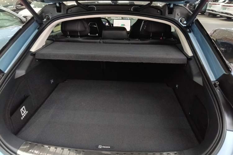 Used Zeekr 001 2022 Ultra-Long Range Single-Motor WE Version Trunk