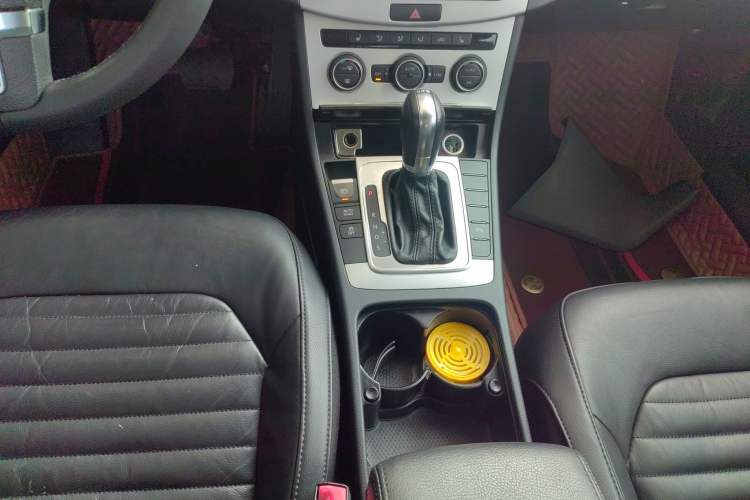 Used Volkswagen Magotan 2013 1.8TSI Luxury Model Gear Lever