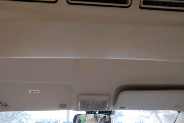 Used Dongfeng Fengon 330 2014 1.5L Manual Utility Version DK15 Headliner