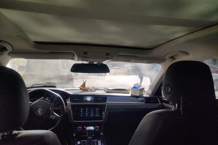 Used Volkswagen Phideon 2018 Revised Version 380TSI Two-Wheel Drive Business Edition
