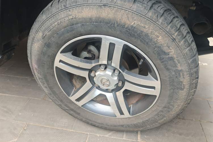 Used BAIC Off-Road BJ80 2016 2.3T Automatic Prestige Edition Right Front Wheel Hub