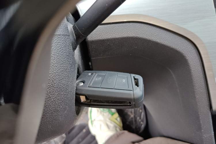 Used Volkswagen Lamando 2015 280TSI DSG Comfort Edition
