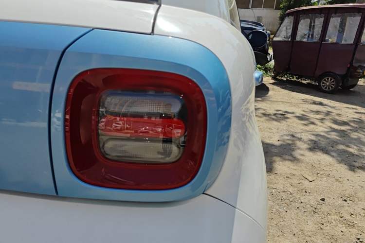 Used ORA Black Cat 2021 301 km Basic Version