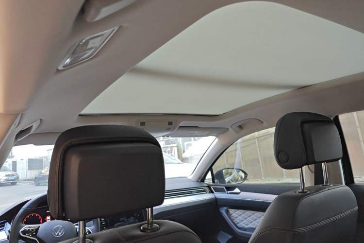 Used Volkswagen Magotan 2023 2 Million Units Commemorative Edition 330TSI DSG Luxury Version