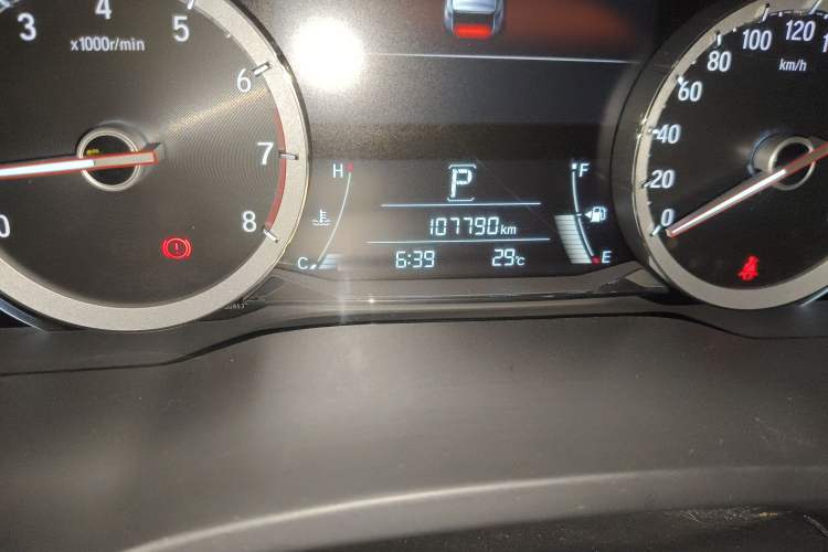 Used Honda UR-V 2017 240TURBO Two-Wheel Drive Luxury Edition China V