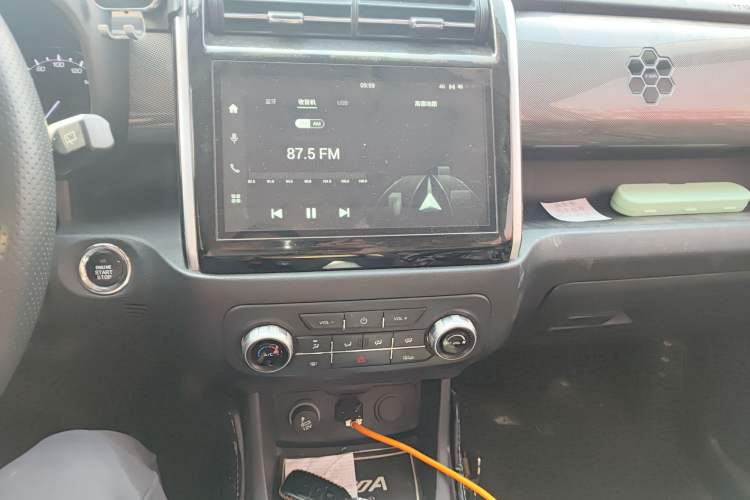 Used CHANGAN OSHAN X70A 2018 1.5L Manual Luxury Model