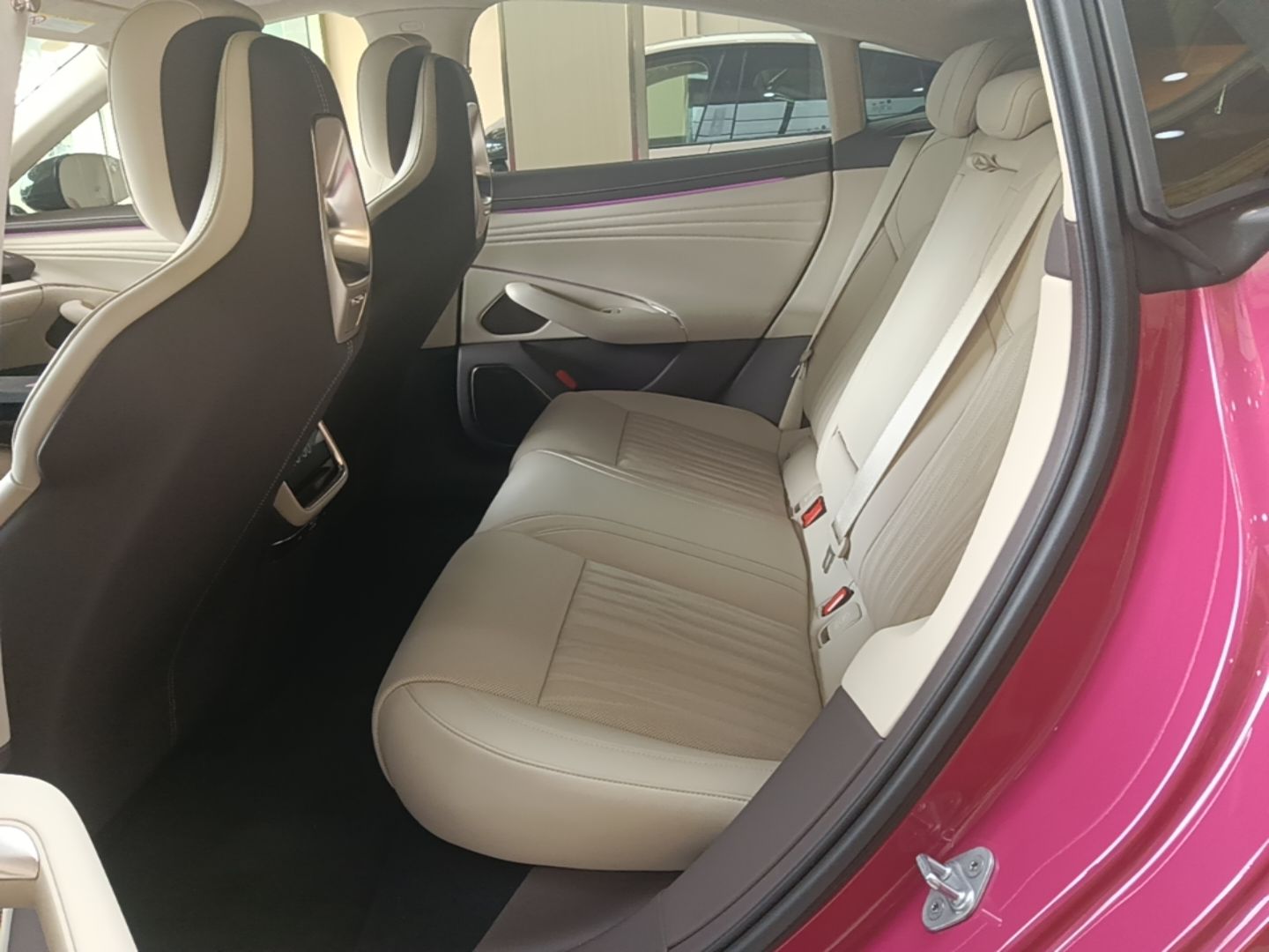 Xiaomi Auto SU7 2026 Model Max — снимка 20