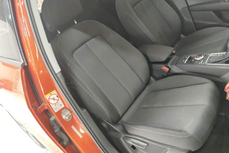 Used Audi Q2L 2018 35 TFSI Launch Exclusive Edition China VI
