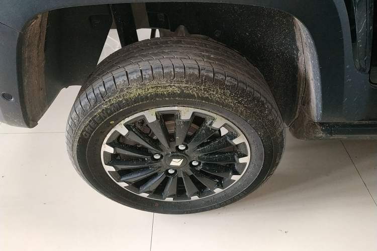 Used Baojun Spark 2024 Intelligent Premium Edition Right Rear Wheel Hub
