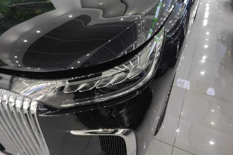 Used VOYAH Dream 2025 PHEV Four-Wheel-Drive Flagship Kunpeng Edition