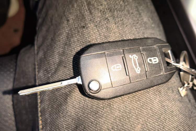 Used Peugeot 408 2014 1.8L Automatic Luxury Edition